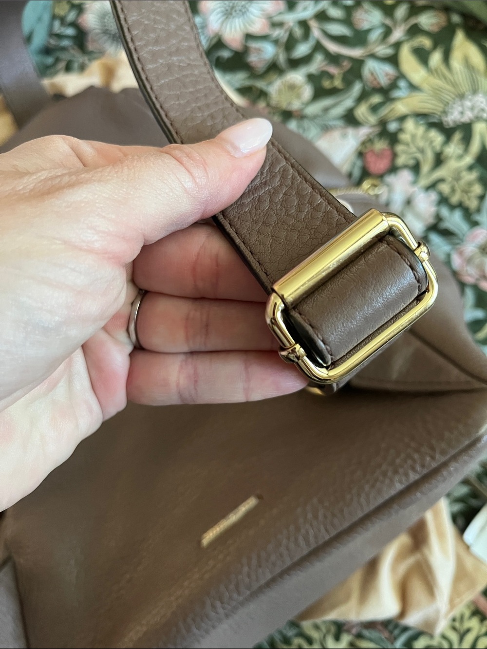 Rebecca Minkoff pebble leather backpack with gold hardware - Picture 5 of 9